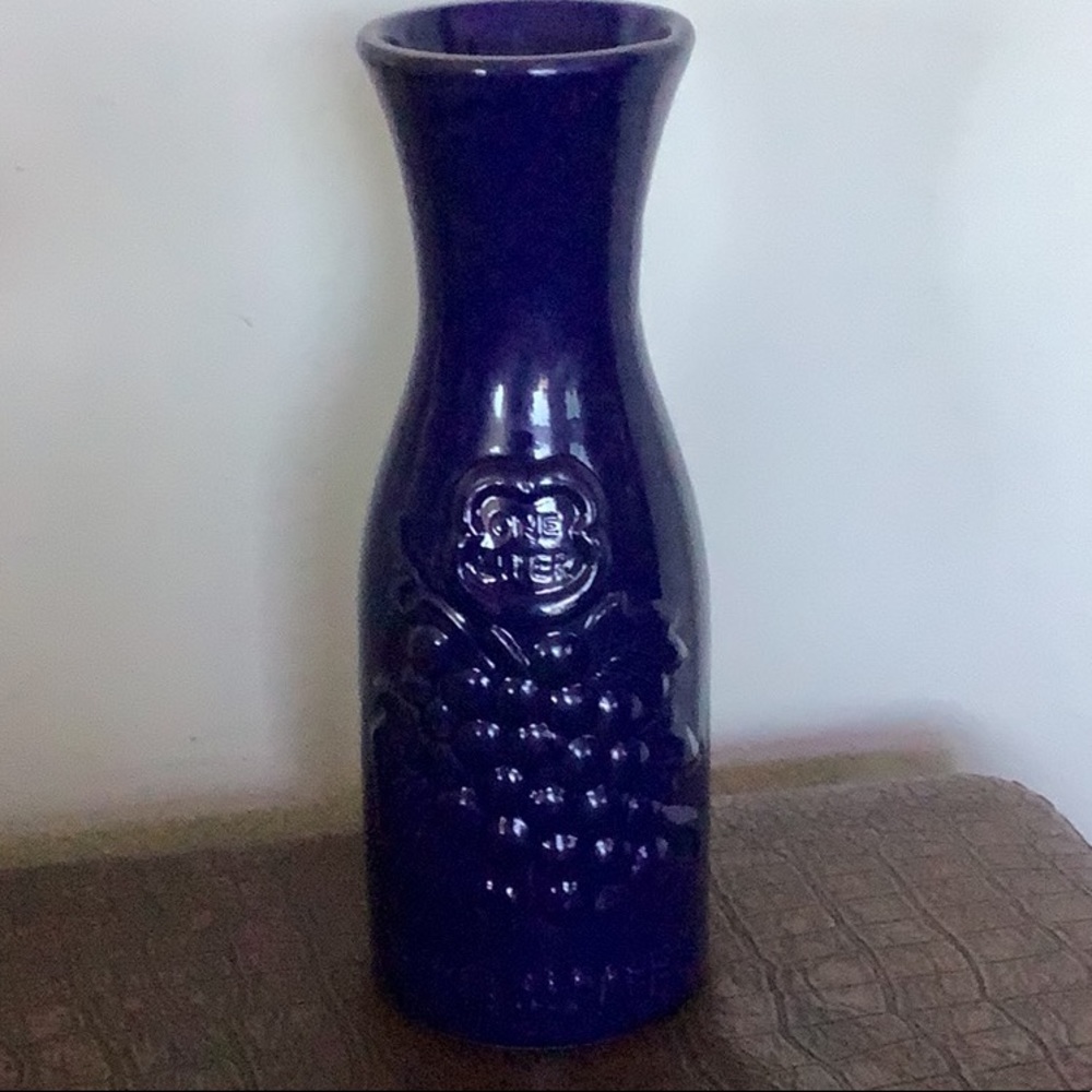 Cobalt blue 1 liter wine carafe